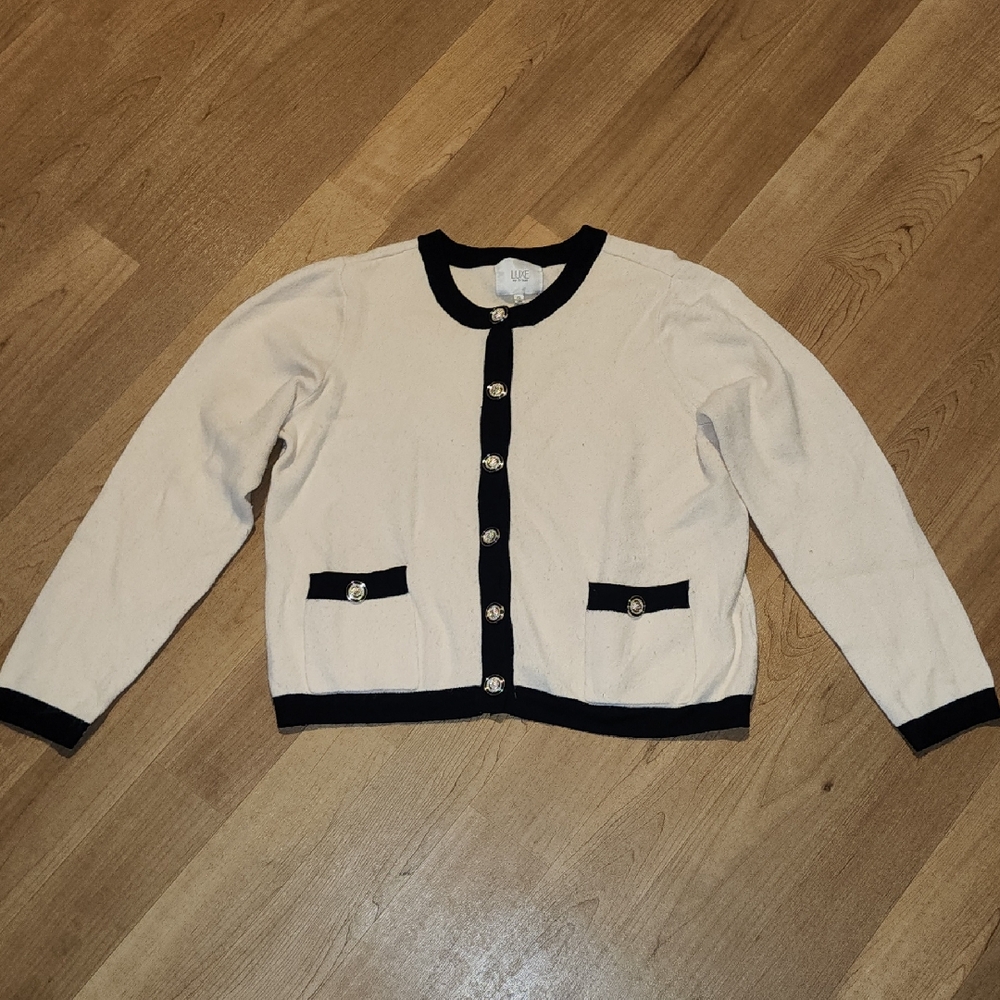 Luxe Ivory Cardigan with Ebony Trim